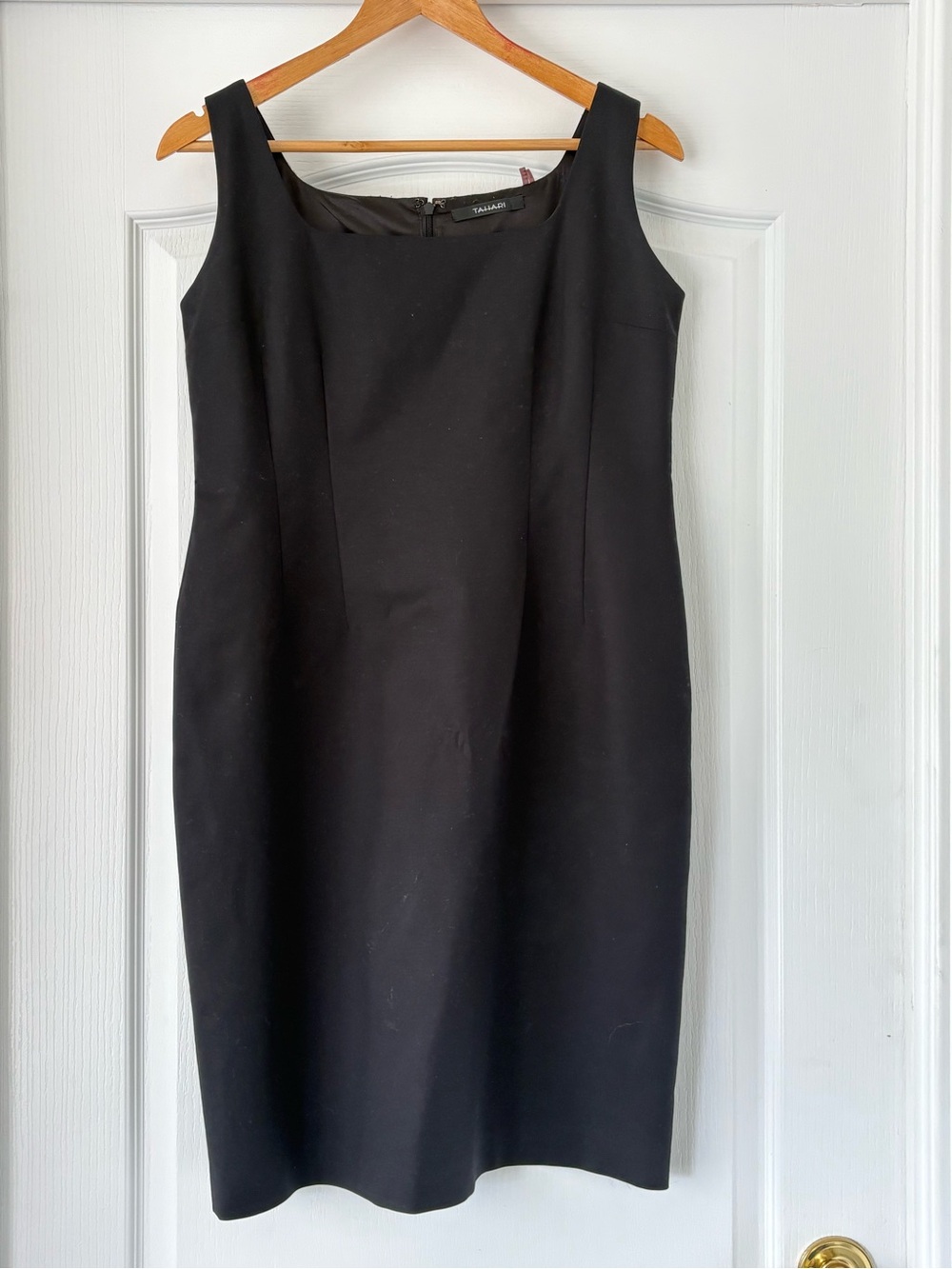 Tahari Black Sleeveless Sheath Dress